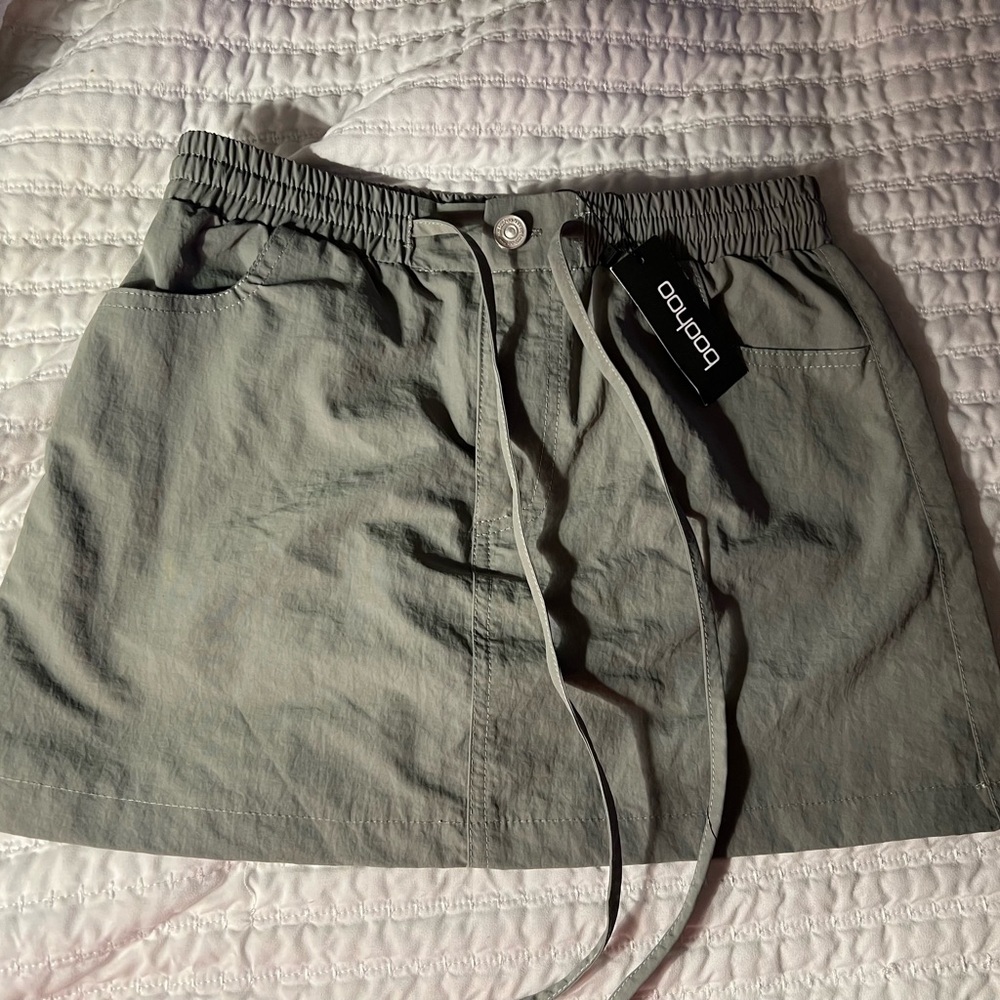 Boohoo Green Mini Cargo Skirt for Casual Wear